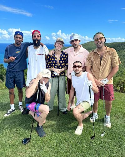 Justin Bieber Flaunts Stylish Golf Look with Friends in Tow