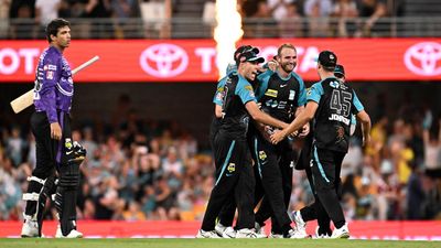 Heat hold off Hurricanes by one run in BBL thriller