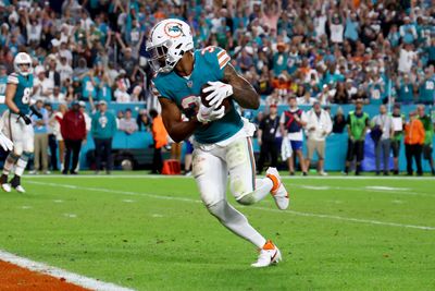 Dolphins RB Raheem Mostert, WR Jaylen Waddle not expected to play vs. Bills