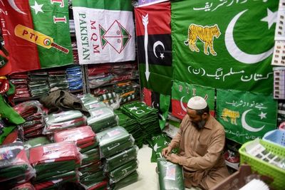 Pakistan Internet Disrupted As Opposition Launches Election Campaign