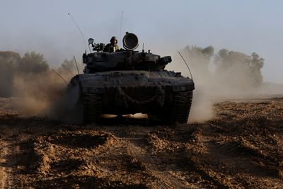 Israel Withdraws Troops from Gaza, Prepares for Possible Hezbollah Conflict