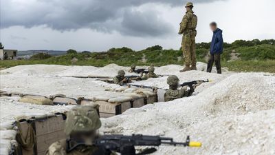 Australia adds firepower to Ukraine military training