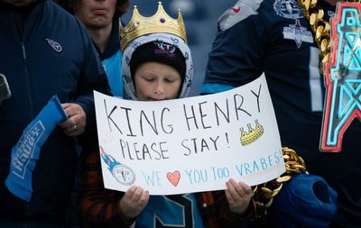 Twitter honors Derrick Henry after what could be last game with Titans