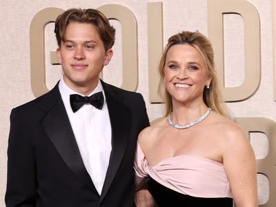 Reese Witherspoon brings her son as date to 2024 Golden Globes