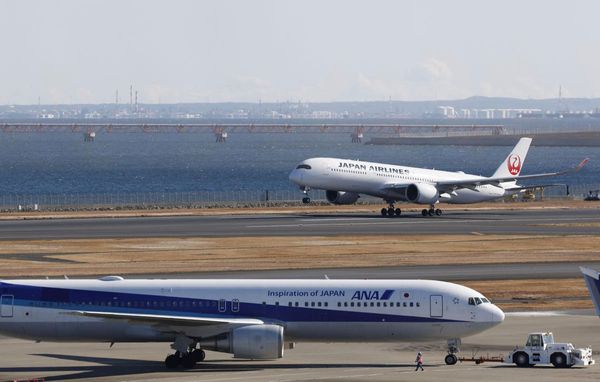 Runway at Tokyo's Haneda airport reopens a week after fatal collision