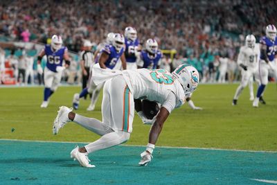 Bills Secure AFC East Title, Rally Past Dolphins for Playoff Home Game