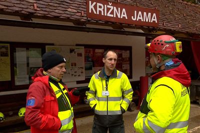 Trapped Slovenian Family Rescued from Flooded Cave