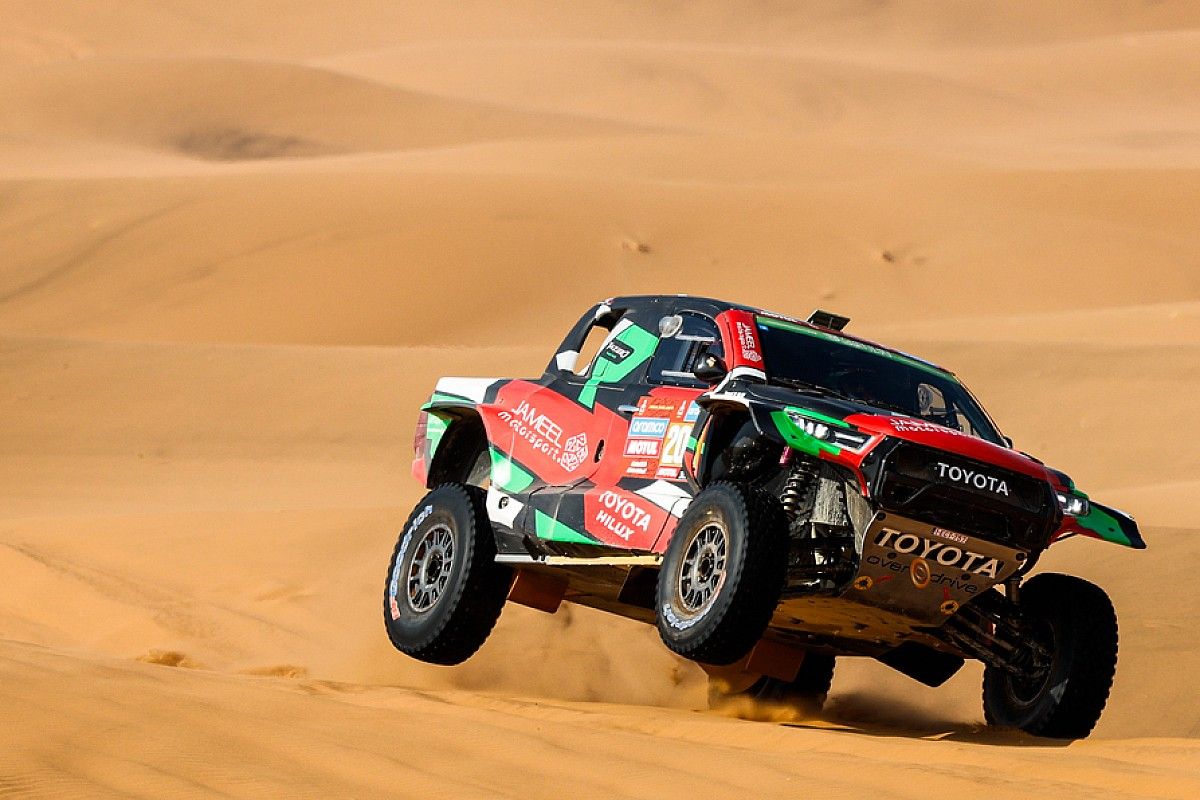 Dakar 2024, Stage 2: Peterhansel scores historic win, Sainz takes