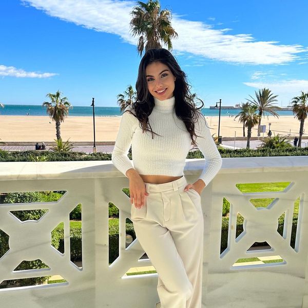 Paula Perez: A Captivating Vision of Elegance and Charm