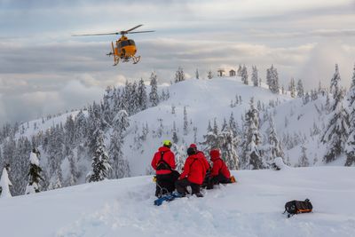 Winter hikers warned against these crucial mistakes after frostbitten pair rescued