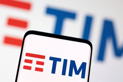 TIM buyout by KKR expected to be notified to EU
