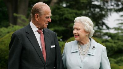 Queen Elizabeth and Prince Philip’s sleep divorce might sound radical but it’s right on trend today