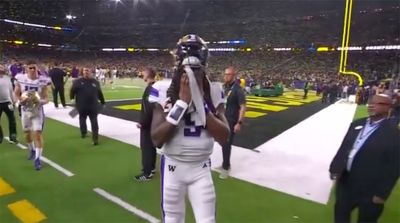 Michael Penix Jr. Had an Emotional Walk Off the Field After Final College Football Game