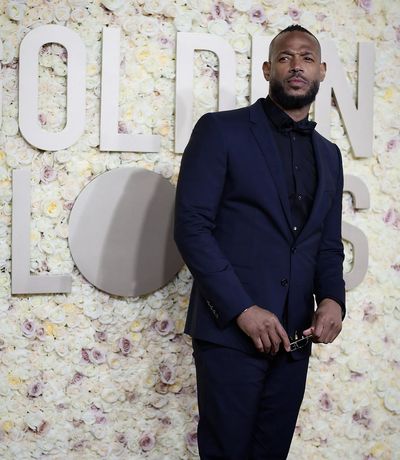 Marlon Wayans Shines at Golden Globes with Ageless Style