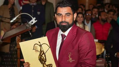 National Sports Awards 2023: Mohammed Shami, para-archer Sheetal Devi receive Arjuna awards - WATCH