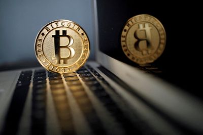 Bitcoin derivatives traders bet billions on ETF future frenzy!