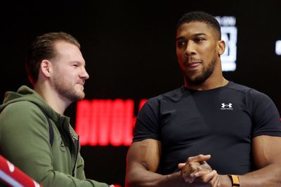 Anthony Joshua to make decision on coach for Francis Ngannou fight ‘this week’