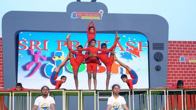 Practise yoga to lead a disciplined life, students told