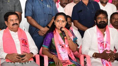 CM delaying PRLIS by cancelling tenders: Kavitha