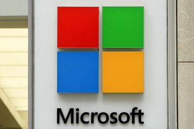Revolutionary Partnership: Microsoft Harnesses AI for Breakthrough Battery Innovation