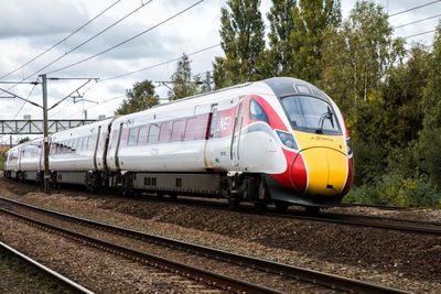 Train journey times between Edinburgh and London 'to be cut by 30 minutes'