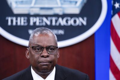 Pentagon awaits key briefing on Lloyd Austin's health complications