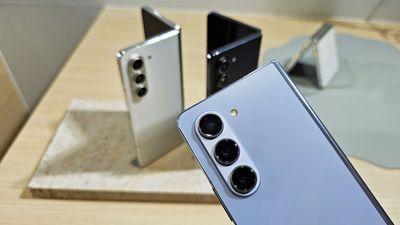 Samsung and Microsoft figure out how to use smartphone cameras as webcams a few years too late