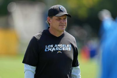 Chargers complete head coach interview with Giff Smith