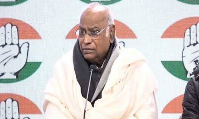 Kharge chairs meeting ahead of Rahul's Yatra; targets Modi govt of silencing Oppn