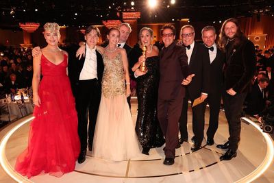 Florence Pugh and Squad Shine at Golden Globes Red Carpet