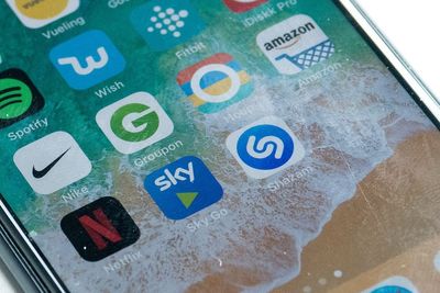 Insurer warns about dangerous habits when people are charging batteries