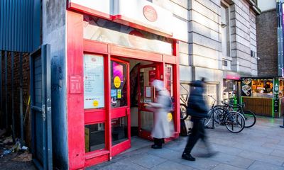Horizon scandal: hundreds of post office operators to have convictions quashed