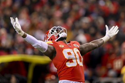 The Chiefs’ Charles Omenihu is giving away Peacock subscriptions after learning playoff game is streaming-only