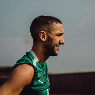 Hakim Ziyech: Capturing Spontaneous Moments on the Field