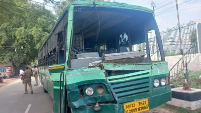 13 injured after TNSTC bus driven by contract worker rams lorry and two-wheeler in Vellore