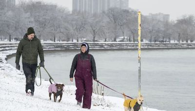 ‘Big ol’ ball of cold air’ headed for Chicago next week, after early weekend snow