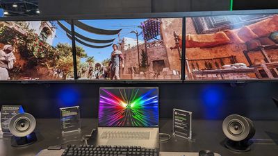 The Razer Blade 18 and its Thunderbolt 5 port is the gaming battlestation of my dreams