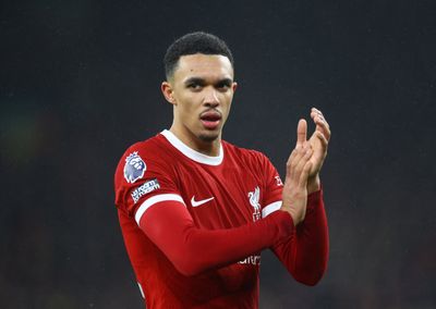 Knee Injury Set To Keep Out Liverpool's Trent Alexander-Arnold For The Next Few Games