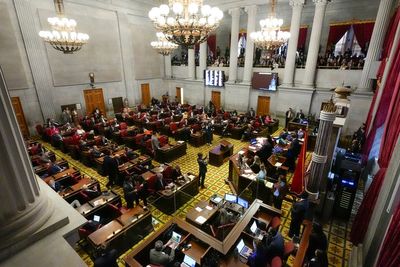 New Tennessee House rules seek to discourage more uproar after highly publicized expulsions