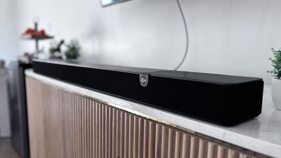 Klipsch and Onkyo joined forces for a soundbar — and it sounds awesome