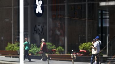 Banks, retailers help push Australian shares higher