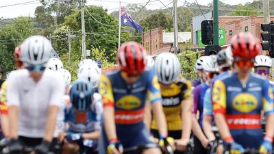 Tears as cycling grieves over Hoskins tragedy