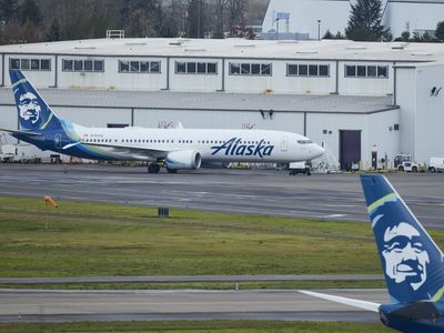 Alaska Airlines cancels all flights on the Boeing 737 Max 9 through Saturday