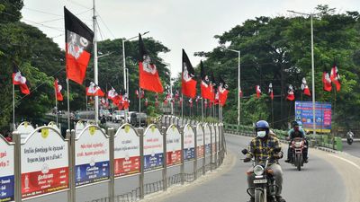 Madras HC dismisses Panneerselvam’s appeal against order restraining his use of AIADMK symbol