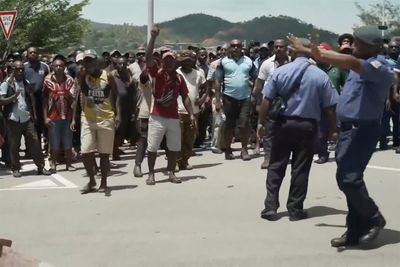 Riots in Papua New Guinea's 2 biggest cities reportedly leave 15 dead