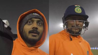 'Bhau, dekh na kitna degree hai?': Shubman Gill, Axar Patel, Kuldeep Yadav practice in chilly Mohali conditions - WATCH