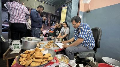 Get your samosa and kachori fix at Sudha Chats in Bengaluru’s Langford Town