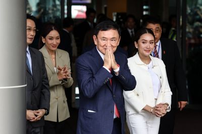 Thaksin 'seriously ill' say prison officials