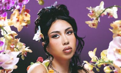 Kali Uchis: Orquídeas review – urgent Latin beats from a superstar in waiting