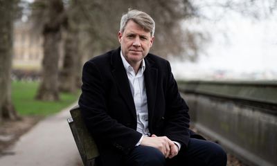 Stick to £28bn green spending plan, ex-Tory Chris Skidmore urges Labour